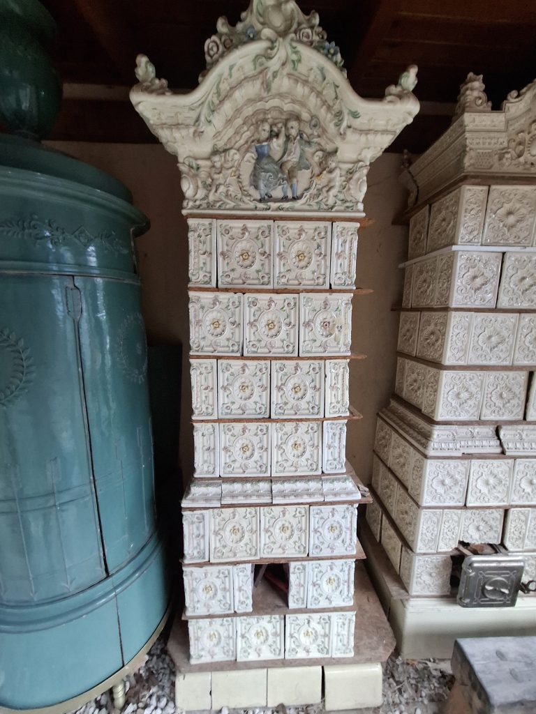 Meissen Kachelofen verkauf, Historischer Kachelofen Verkauf, Schloss Kachelofen verkauf, Jugendstyl Kachelofen Verkauf, Antiker Kachelofen