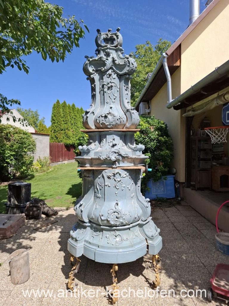 poêle en faïence ancien, poêle en faïence antique, poêle en céramique ancien, poêle historique en faïence, poêle d'époque en faïence, carreaux de poêle anciens, poêle Art nouveau, poêle baroque en faïence, poêle en faïence à vendre, poêle a bois