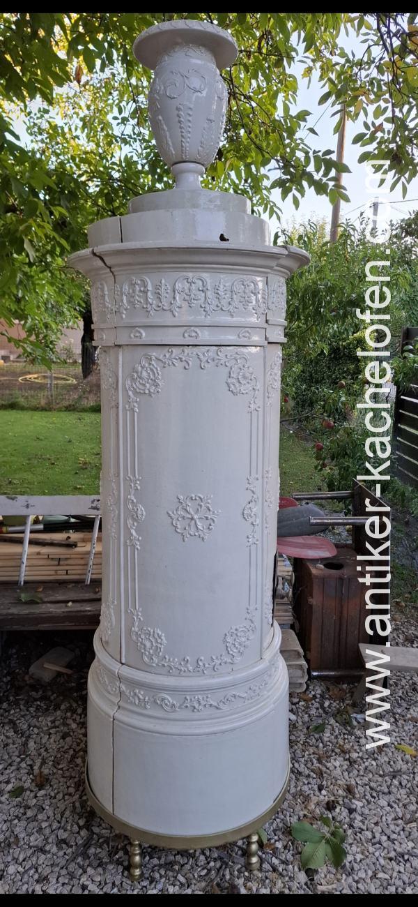 antiker Kachelofen, historischer Kachelofen, alter Kachelofen, originaler Kachelofen, klassischer Kachelofen, Jugendstil Kachelofen, Gründerzeit Kachelofen, Barock Kachelofen, Biedermeier Kachelofen, Empire Kachelofen, Dorotheum Kachelofen, Ofenkacheln antik, Kachelofen gebraucht, Kachelofen zu verkaufen, Josefinischer Kachelofen, Wiener Kachelofen, Elektrischer Kachelofen